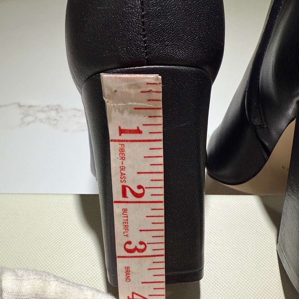 🥳NEW MARC FISHER Mlyanara 3 1/2” Heel Leather Ankle Boots, Black - Picture 8 of 16